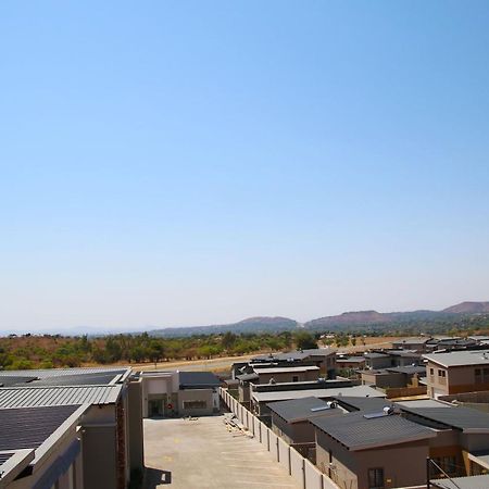 King'S Palace Hotel Rustenburg Bagian luar foto